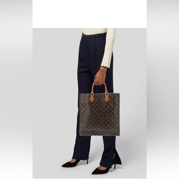 Louis Vuitton Monogram Sac Plat Large Tote
15x14.5x3.5 Authentic Vinta… - Picture 3 of 16